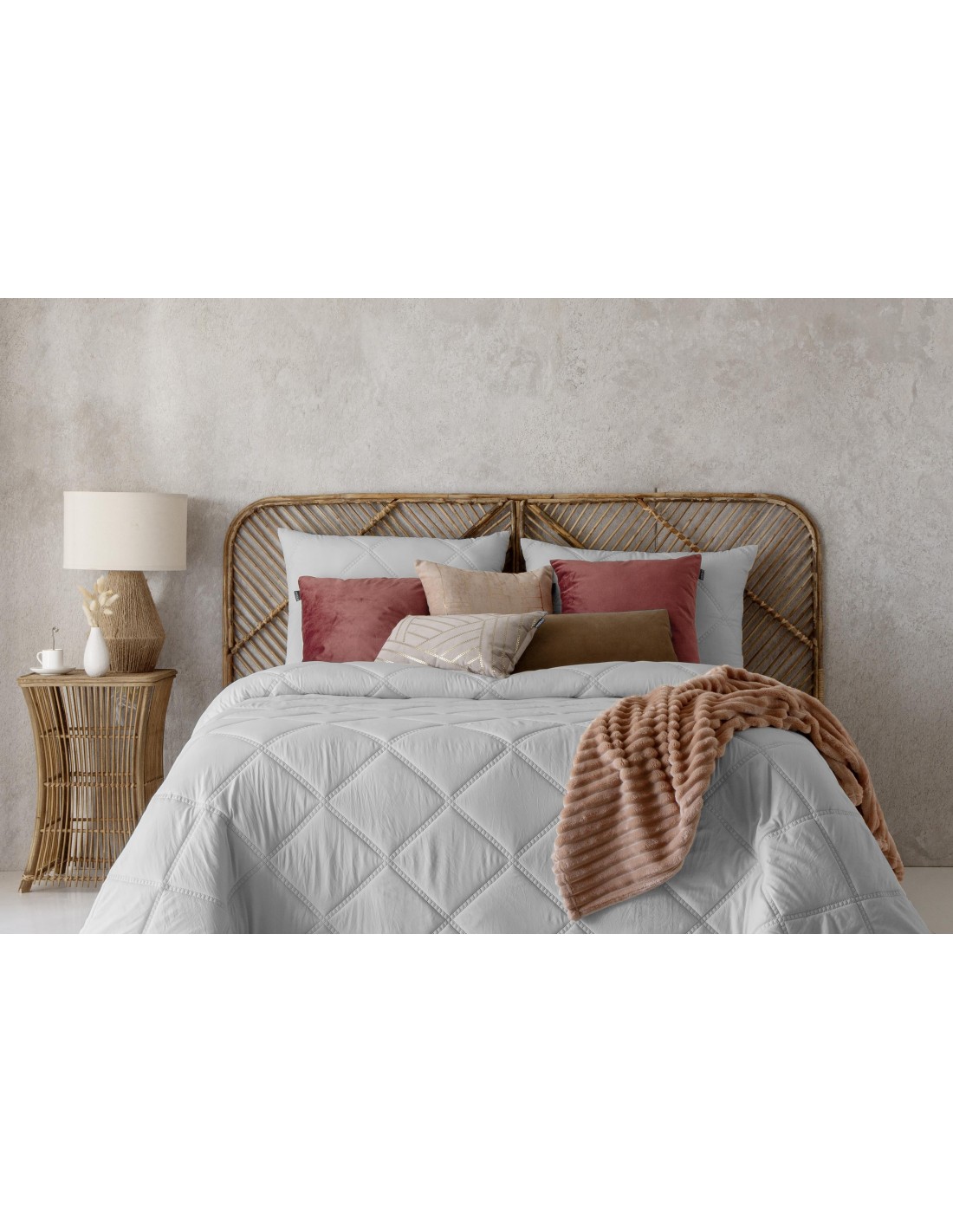 Fundeco Edredón Conforter Liso Invierno 300 Gramos Caroline