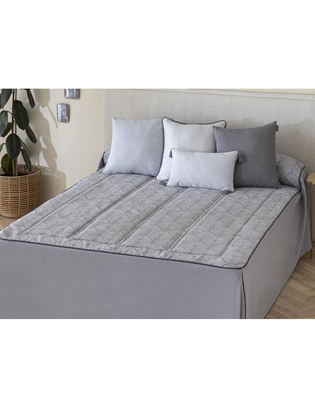 Confecciones Paula Colcha Verano Volantes Jacquard Suances