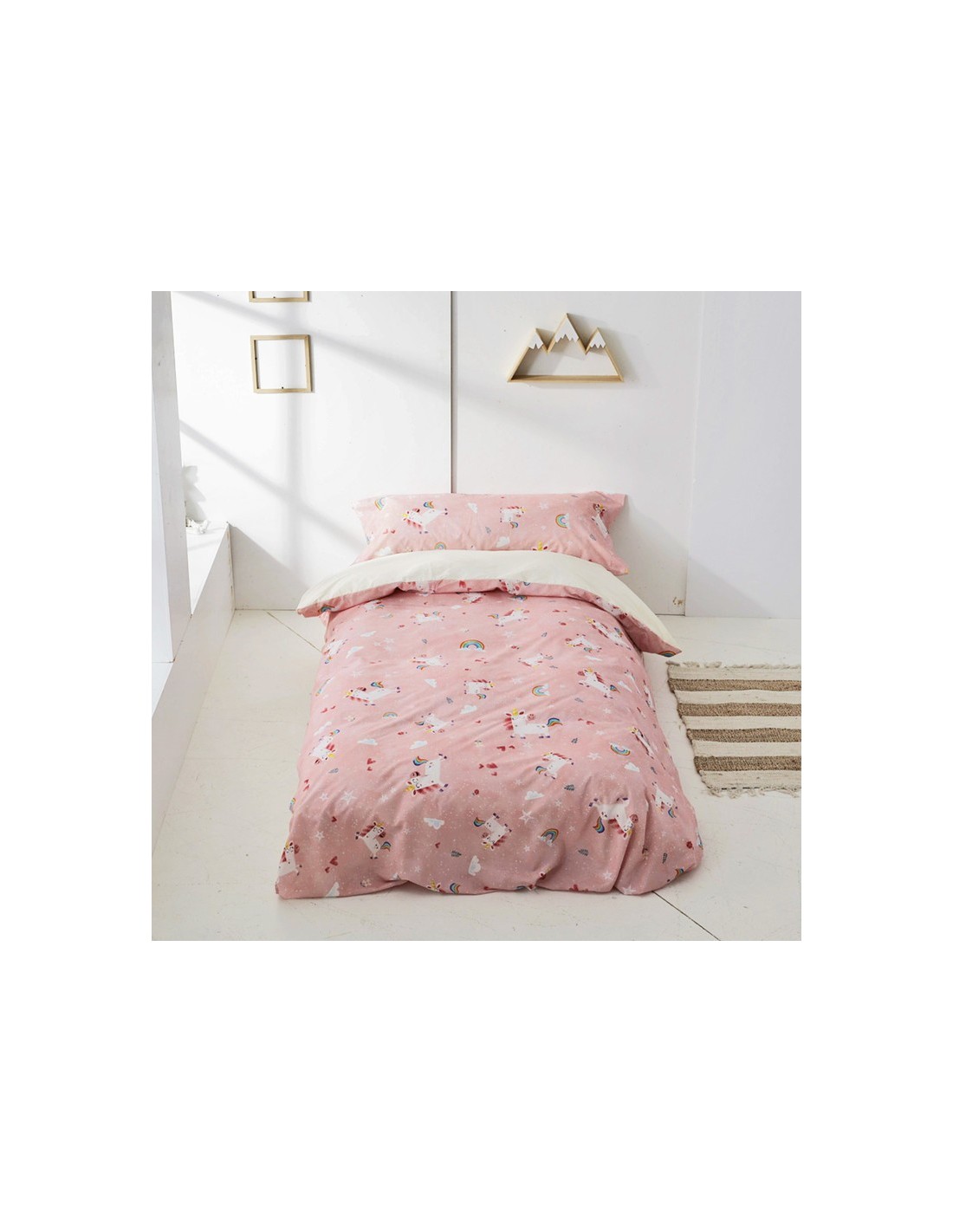  DUO FN+ALMOHADAS infantil de unicornios . Presentado en una bolsa de tela que