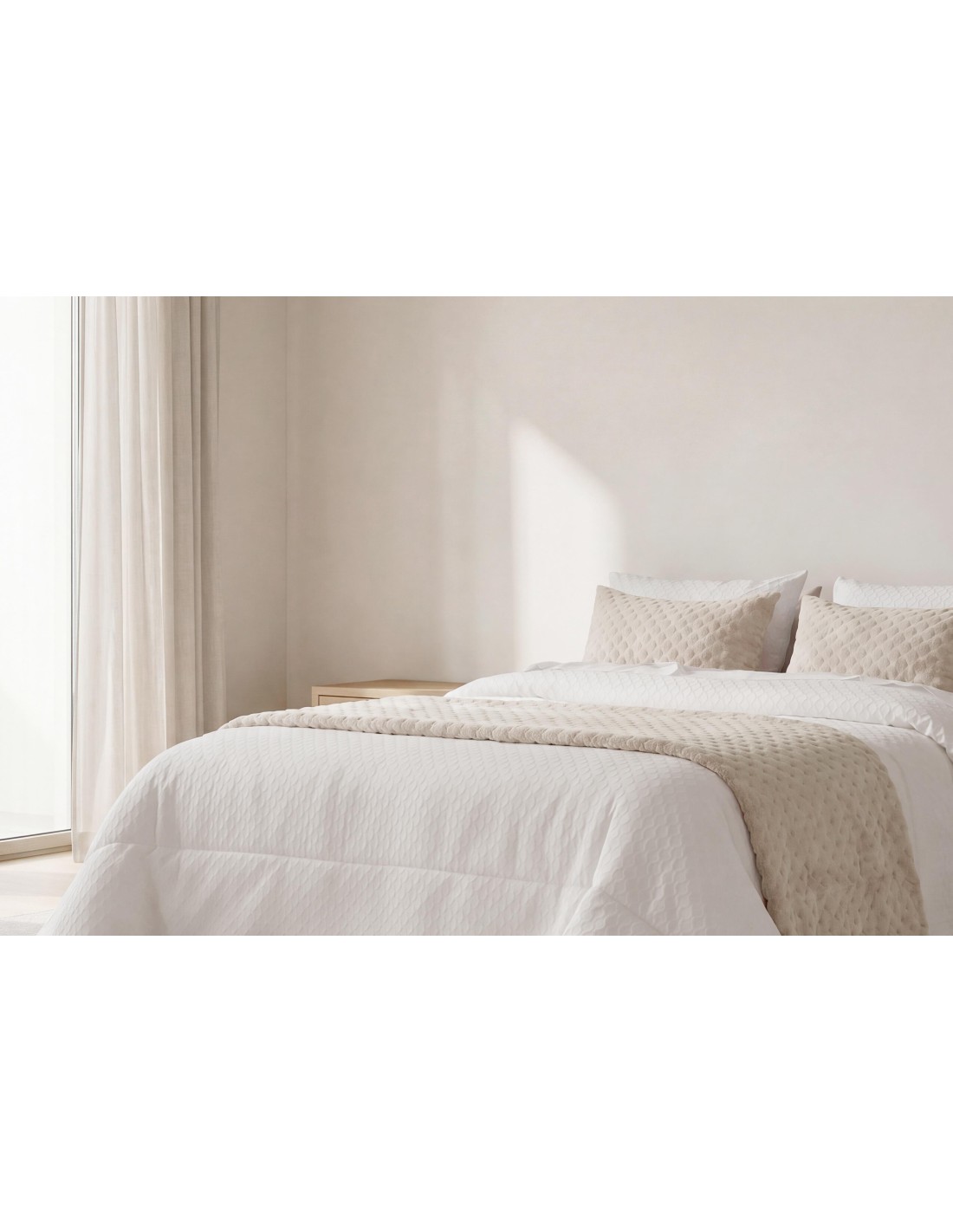 Pies de Cama Decorativos para Dormitorio | Leonard