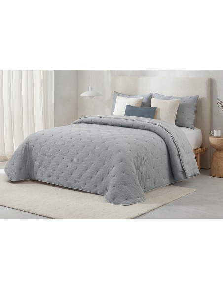 Edredón Conforter Britanie 250 Gramos Jacquard Bordado Tacto Pluma