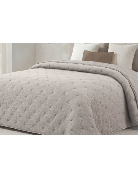 Edredón Conforter Britanie 250 Gramos Jacquard Bordado Tacto Pluma
